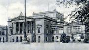 07-Beues-Theater